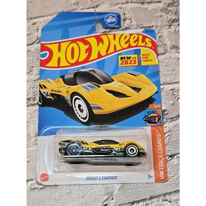 Hot Wheels 2023 Group C Fantasy Track Champ Series HKK39 NIP (092)